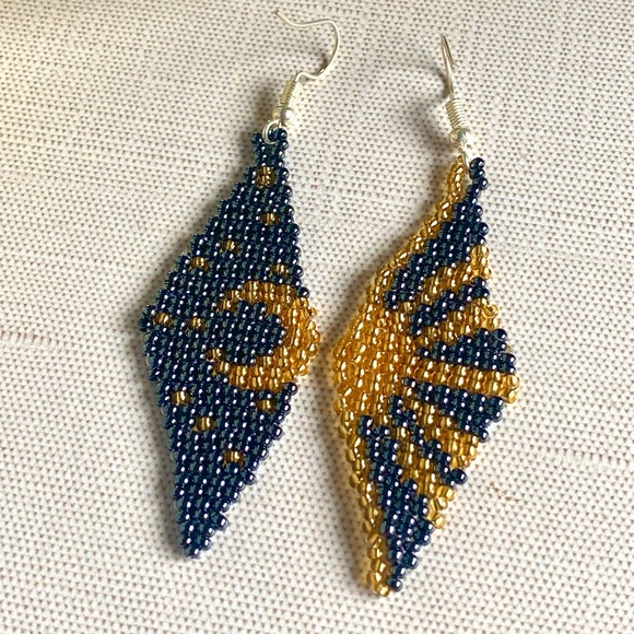 Eclipse Earrings - Picture 2 of 2